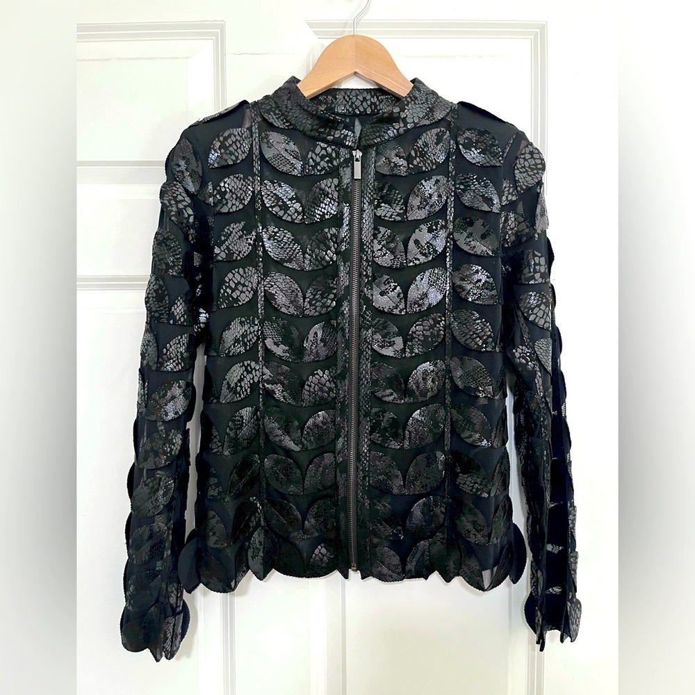 Faux leather and mesh jacket with shiny pattern, size M. EUC
